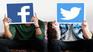 بوستات تويتر وفيس بوك